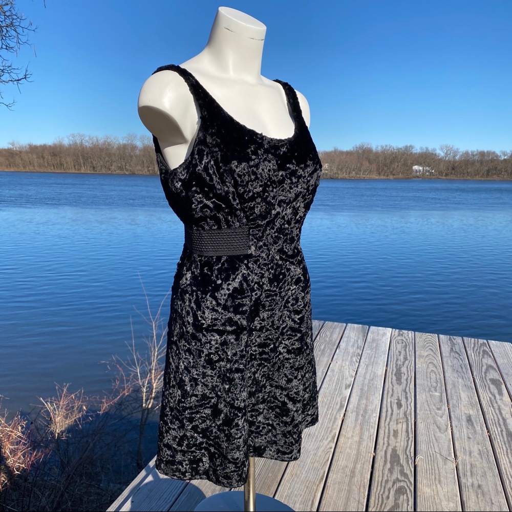 🌺5/$25 VTG Cynthia Rowley black velvet mini dress